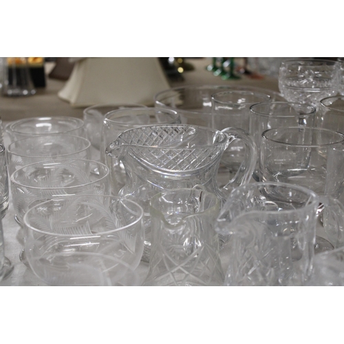 1187 - A LARGE COLLECTION OF GLASSWARE TO INCLUDE DESSERT DISHES, JUGS, WINE GLASSES ETC