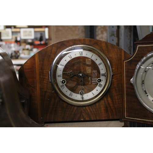 1191 - FOUR VINTAGE MANTEL CLOCKS IN WOODEN CASES