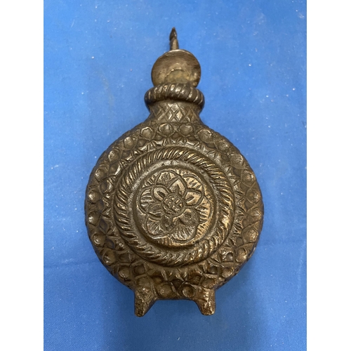 75 - A DECORATIVE BRONZE INCENSE BURNER