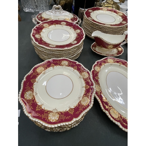 86 - AN EIGHTY EIGHT PIECE ROYAL WORCESTER HATFIELD RED DINNER SERVICE GOLD SHELLS AND LEAVES WITH A RED ... 