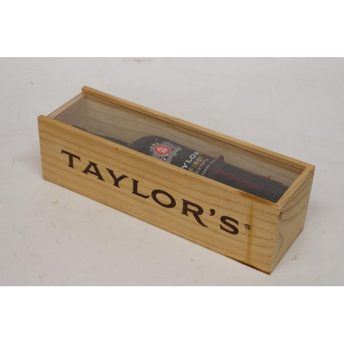 305 - A BOTTLE OF TAYLORS 4XX FIRST ESTATE RESERVE PORT