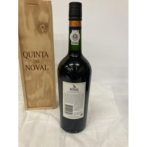 447 - A 75CL BOTTLE OF NOVAL 10 YEAR OLD TAWNY PORT IN A WOODEN BOX