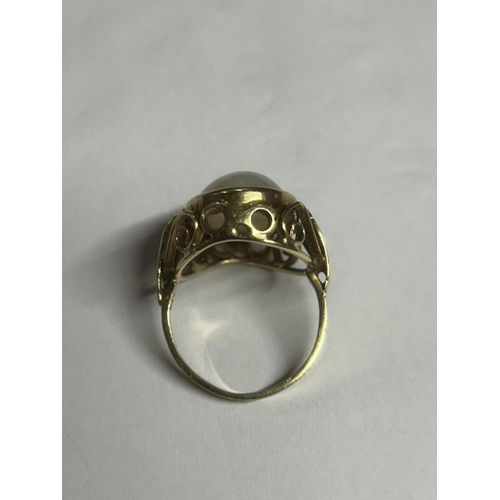 550 - A 14CT GOLD DRESS RING, SIZE L. WEIGHT 5.09 GRAMS