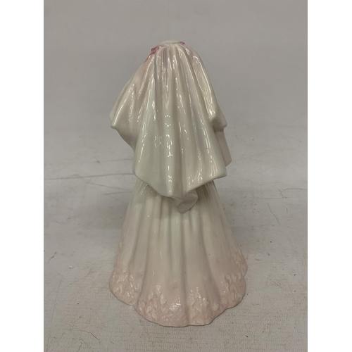 770 - A ROYAL DOULTON FIGURINE 