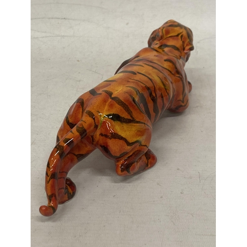 796 - AN ANITA HARRIS TIGER SIGNED IN GOLD