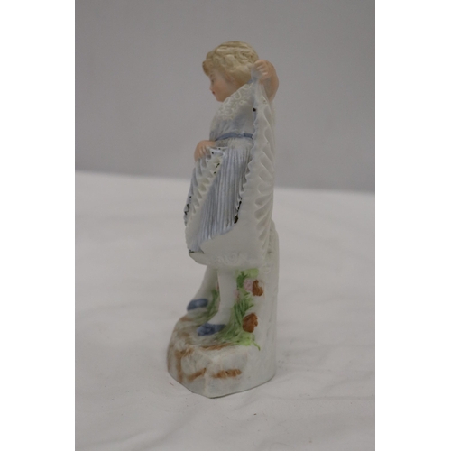 980 - A BISQUE FIGURE OF A YOUNG LADY, MARKED TO THE BASE