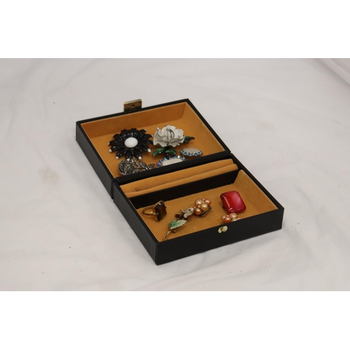 1018 - A QUANTITY OF BROOCHES, A RING AND EARRINGS PLUS TWO JEWELLERY BOXES