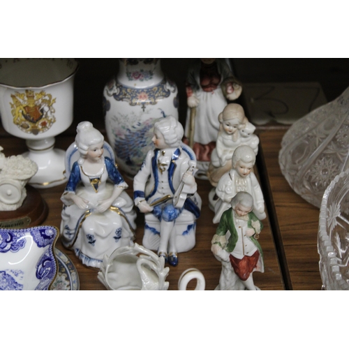 1304 - A MIXED LOT OF CERAMICS TO INCLUDE CONTINENTAL FIGURES, COMMEMORATIVE ITEMS, VASE, ETC