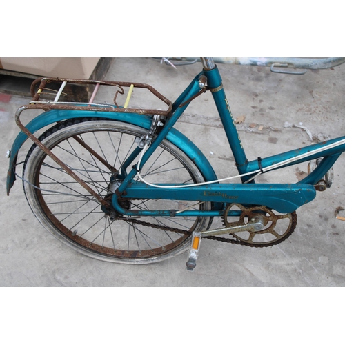 1946 - A RETRO LADIES SHOPPER BIKE