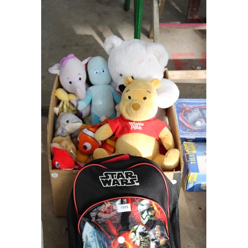 1955 - AN ASSORTMENT OF ITEMS TO INCLUDE A STAR WARS BACKPACK AND CUDDLY TOYS ETC