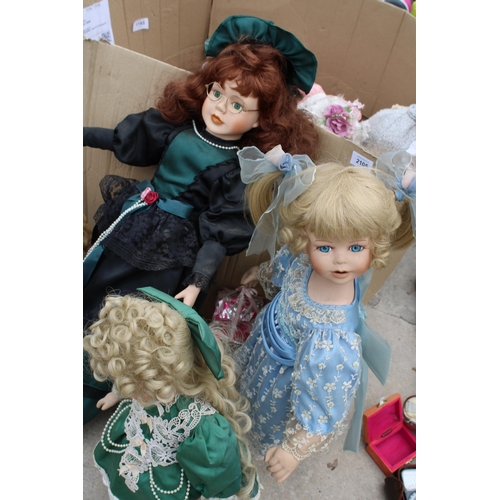 2105 - A LARGE ASSORTMENT OF CERAMIC HEADED DOLLS