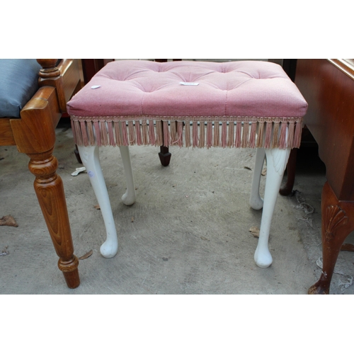 2563 - A MODERN PINK STOOL ON CABRIOLE LEGS