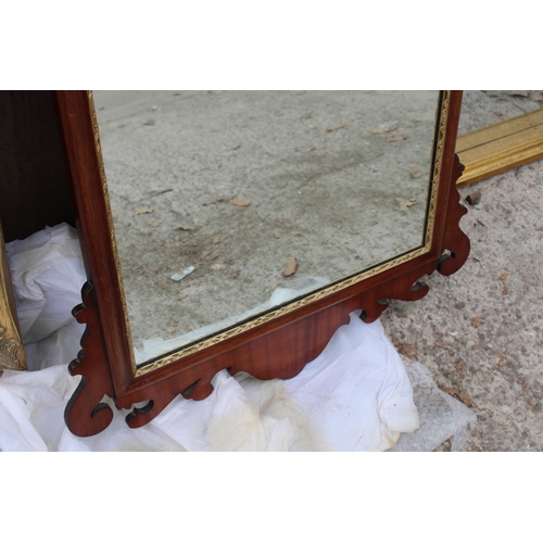 3008 - A 19TH CENTURY STYLE MAHOGANY WALL MIRROR WITH GOLD COLOURED EAGLE CARVING 41