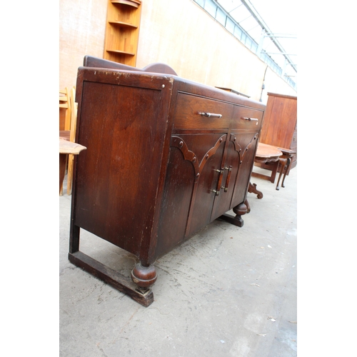 3093 - AN OAK ART DECO SIDEBOARD