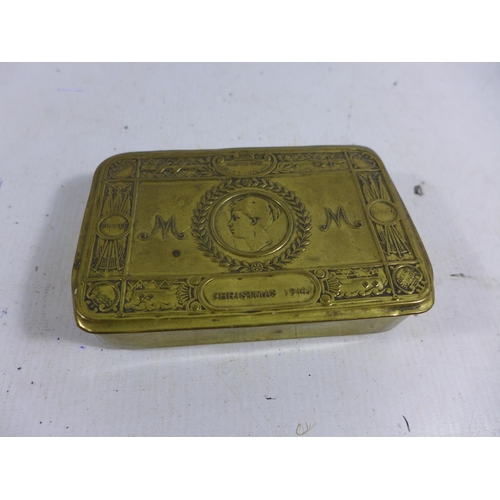 369 - A WORLD WAR I PRINCESS MARY BRASS BOX DATED 1914