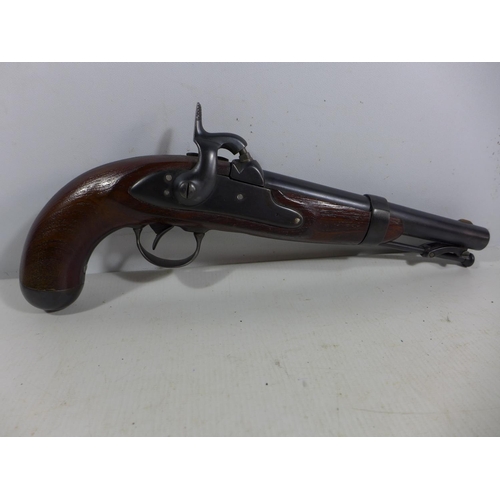 378 - A GOOD QUALITY NON FIRING MODEL DISPLAY ASTON USA PERCUSSION CAP  PISTOL, 20CM BARREL, LENGTH 35CM