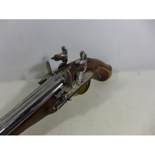 382 - A GOOD QUALITY NON FIRING MODEL DISPLAY DOUBLE BARREL SIDE BY SIDE FLINTLOCK PISTOL, 17CM  BARREL, L... 