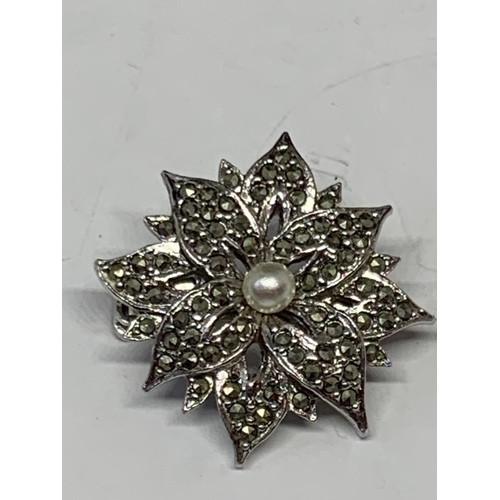 524 - THREE SILVER BROOCHES