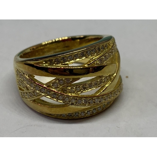 525 - A BOXED SILVER GILT RING