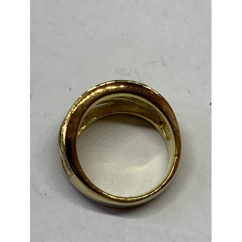 525 - A BOXED SILVER GILT RING