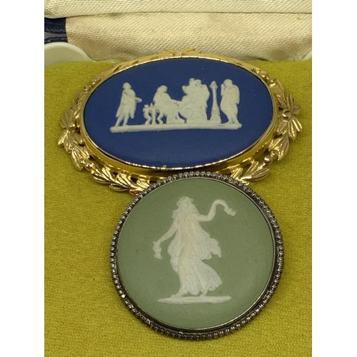 527 - TWO SILVER WEDGWOOD BROOCHES ONE WITH DANCING LADY