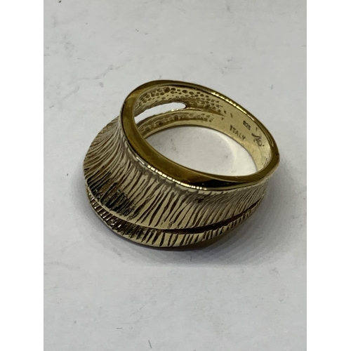 545 - A SILVER GILT RING