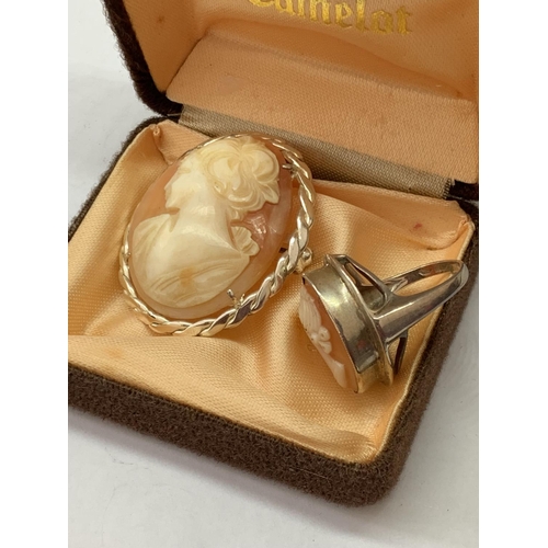 564 - A SILVER CAMEO BROOCH AND RING IN A PRESENTATION BOX