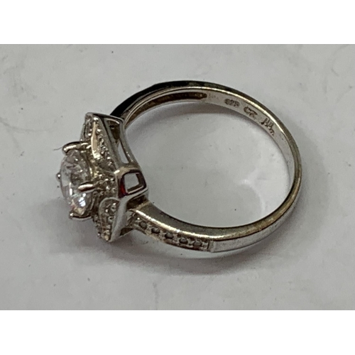 578 - A SILVER SOLITAIRE RING IN A PRESENTATION BOX