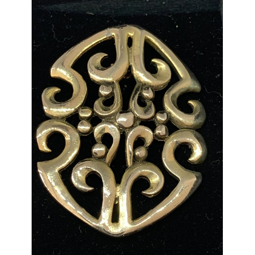 589 - AN IRISH CELTIC BROOCH