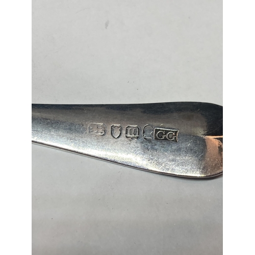 90 - A GEORGIAN HALLMARKED LONDON SILVER SPOON