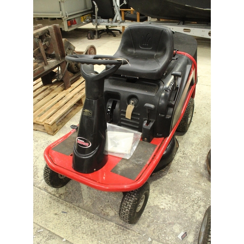 175 - MTD RIDE ON MOWER IN GOOD WORKING ORDER (USED THIS SEASON)  NO VAT KEY IN OFFICE AND MANUAL