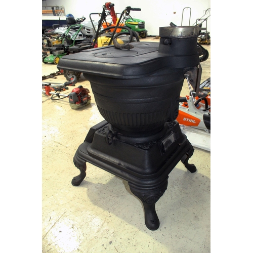 19 - FATSO CAST IRON COAL LOG BURNER IN GOOD WORKING ORDER  NO VAT