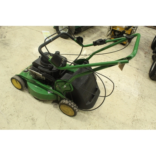 68 - JOHN DEERE LAWN MOWER  NO VAT