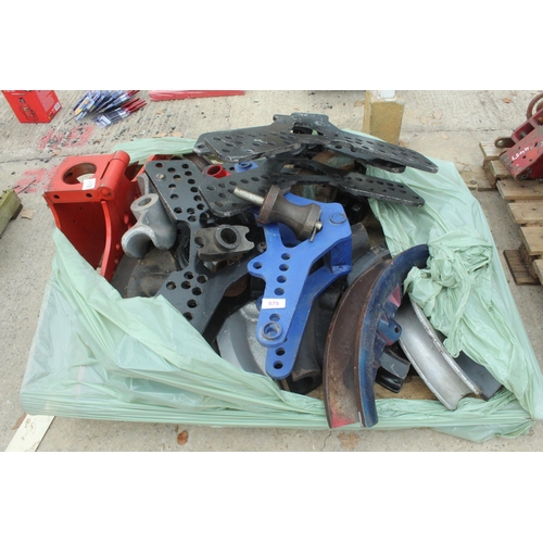 575 - PALLET OF PIPE FORMERS  + VAT