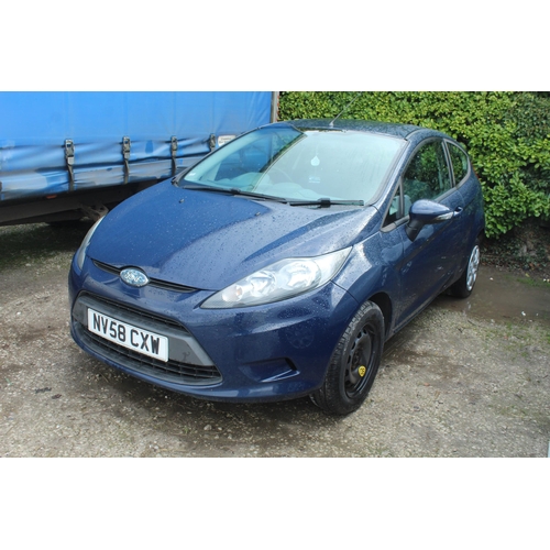 183 - BLUE FORD FIESTA STYLE PETROL MANUAL WITH 3 DOORS , NEW SET OF WHEEL TRIMS IN BOOT, MILEAGE 167,776 ... 