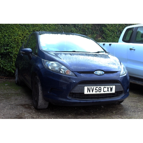 183 - BLUE FORD FIESTA STYLE PETROL MANUAL WITH 3 DOORS , NEW SET OF WHEEL TRIMS IN BOOT, MILEAGE 167,776 ... 