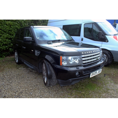 187 - RANGE ROVER SPORT HSE ESTATE BV09JXX FIRST REG 01/03/09 DIESEL MOT 15/02/25 2 KEYS  APPROX 106563 MI... 