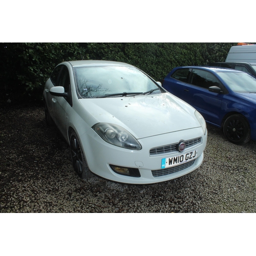 189 - FIAT BRAVO ACTIVE  1400CC REG: WM10 GZJ  5 DOOR HATCHBACK WHITE  FIRST REG; 2010
MOT JUNE 2024 APPRO... 