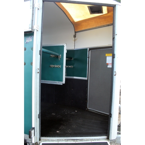 213 - IFOR WILLIAMS HB505R 2 HORSE TRAILER WITH ALLOY FLOOR KEY IN THE PAY OFFICE NO VAT