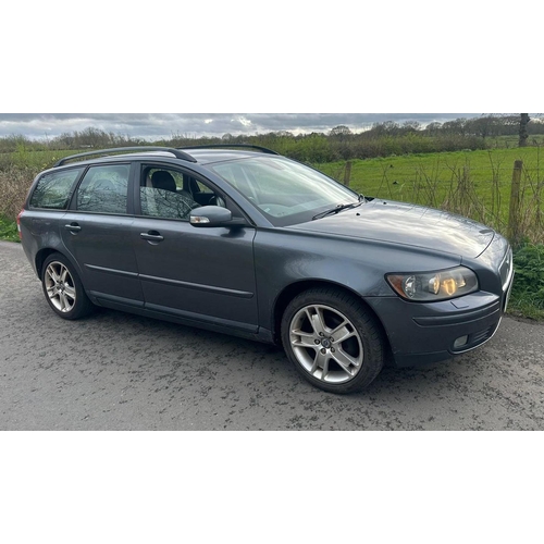 192 - VOLVO V50 1.8 SG56JZE MANUAL PETROL APPROX 105000 MILES 12 MONTHS MOT NEW TYRES ON / WHEEL BEARINGS ... 