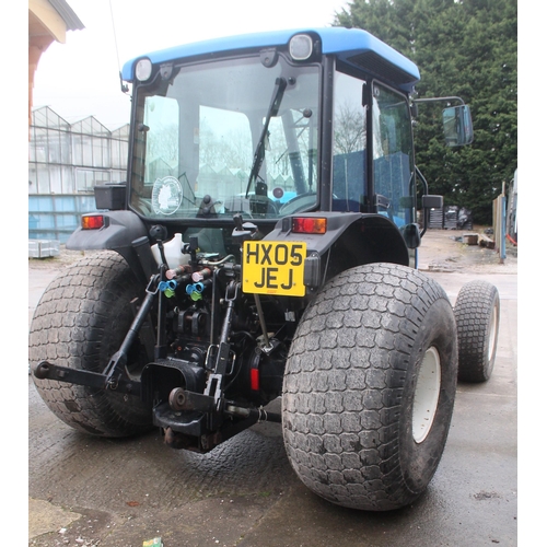 202 - NEW HOLLAND TN75 TRACTOR HX05JEJ FIRST REG 01/04/05 1045 HOURS ONE OWNER FROM NEW NO  VAT