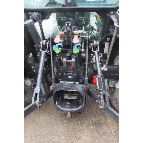 202 - NEW HOLLAND TN75 TRACTOR HX05JEJ FIRST REG 01/04/05 1045 HOURS ONE OWNER FROM NEW NO  VAT