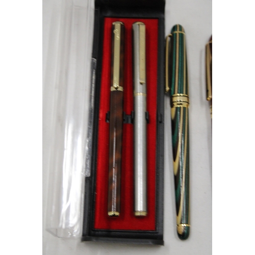 137 - A COLLECTION OF VINTAGE PENS TO INCLUDE A SHEAFFER - 5 IN TOTAL