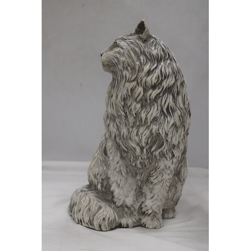 159 - A LARGE VINTAGE WHITE CAT, HEIGHT 28CM