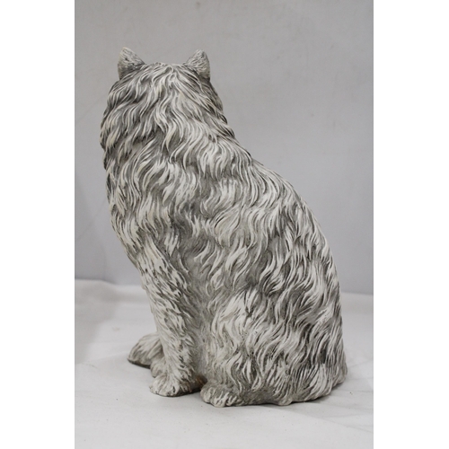 159 - A LARGE VINTAGE WHITE CAT, HEIGHT 28CM