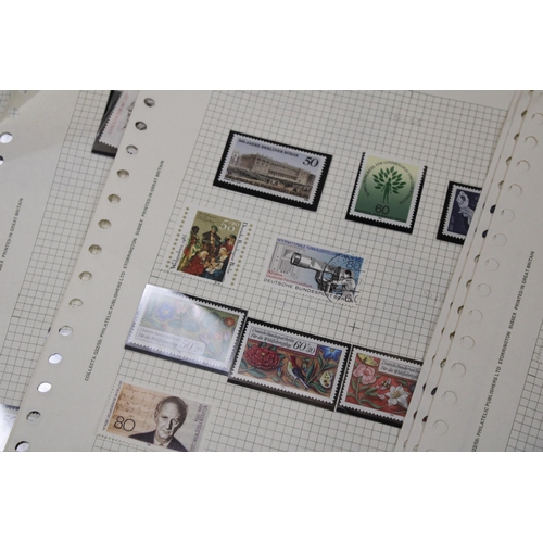 416 - A COLLECTION OF GERMAN STAMPS