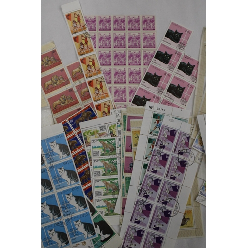 448 - A COLLECTION OF ANIMAL STAMPS