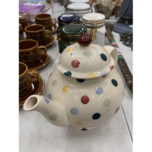 288 - AN EMMA BRIDGEWATER POLKA DOT TEAPOT