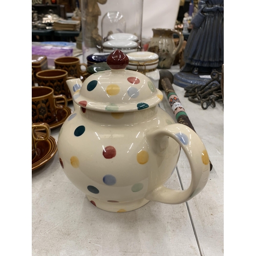 288 - AN EMMA BRIDGEWATER POLKA DOT TEAPOT