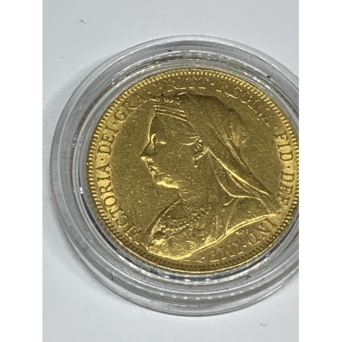 404 - AN 1899 GOLD SOVEREIGN QUEEN VICTORIA OLD HEAD